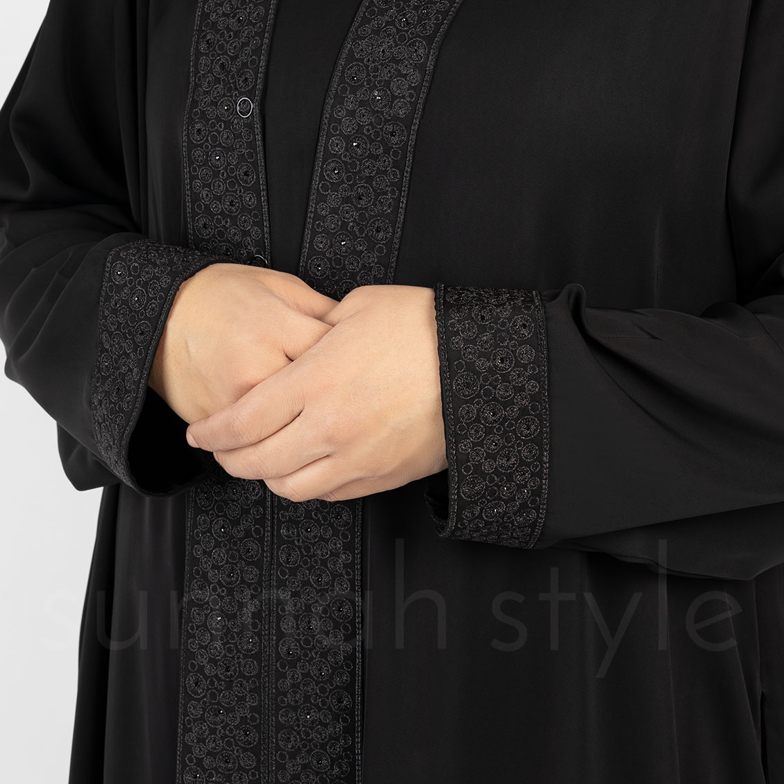 Sunnah Style Glimmer Embroidered Abaya Black